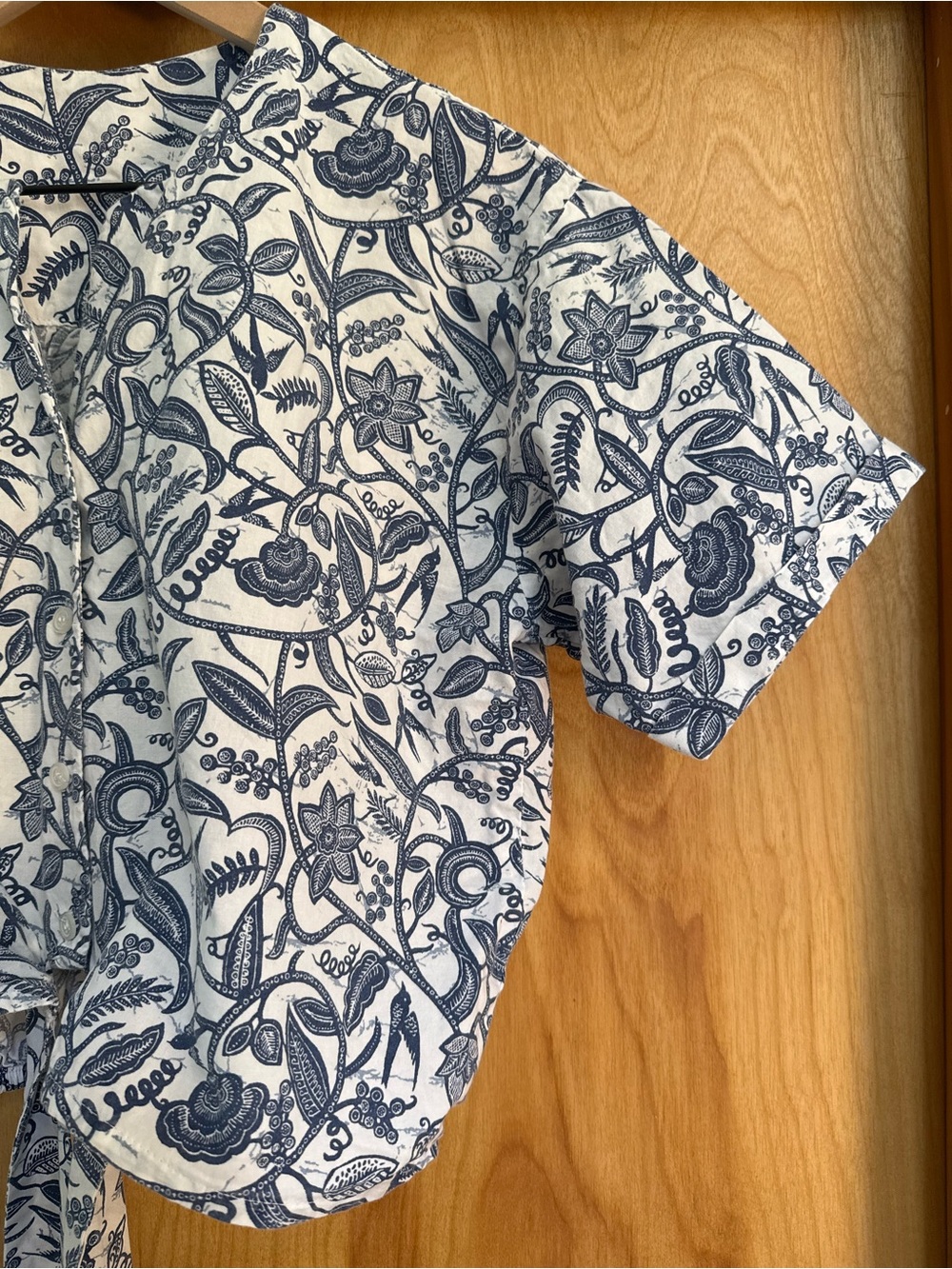 Small Blue & White Floral Button-Up Tie Front Top Coordinated Set Available - Picture 3 of 12